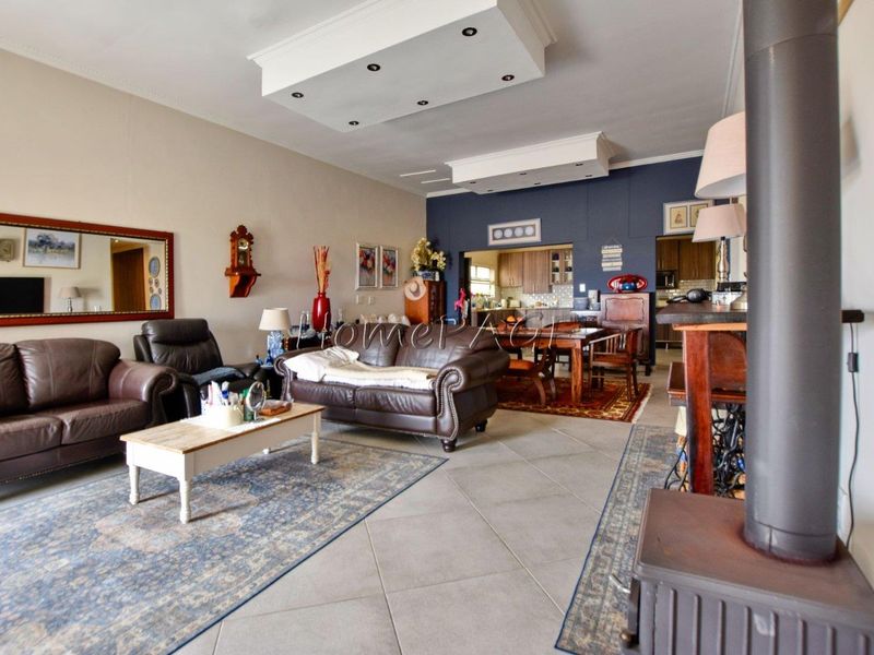 Ext 22, Swakopmund:  3 Bedr home with Flat is for Sale - Photo 7