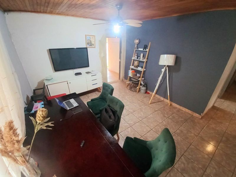 Three bedrooms house for sale in Elandspoort - Photo 7