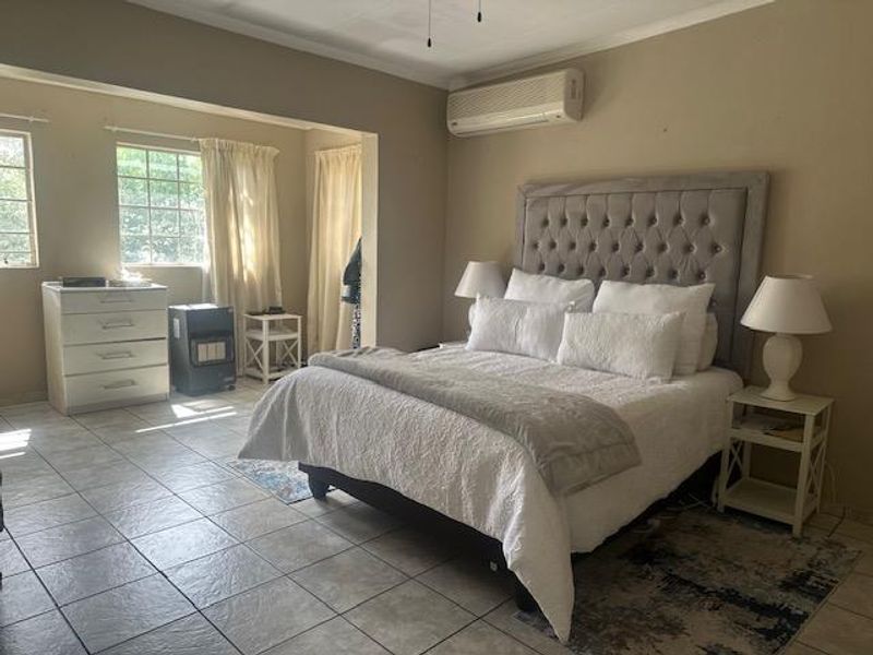 Baysvalley Beauty with Income Potential – Spacious Duet & Bachelor Flat - Photo 8