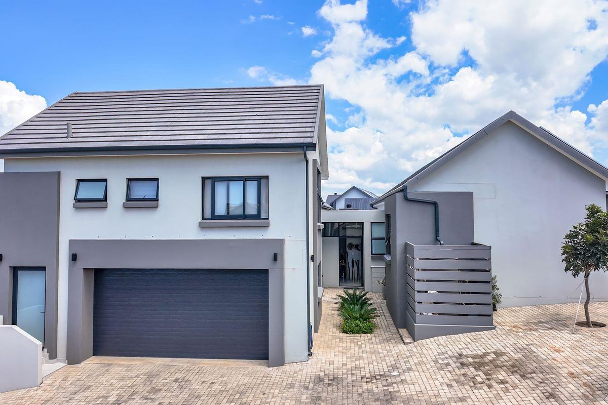 Live luxuriously in Outeniquasbosch Wildlife Estate - Photo 2