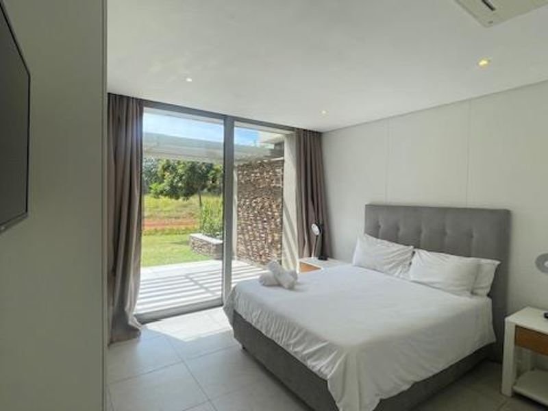 Luxury Coastal Living in the Heart of Umdloti - Photo 7