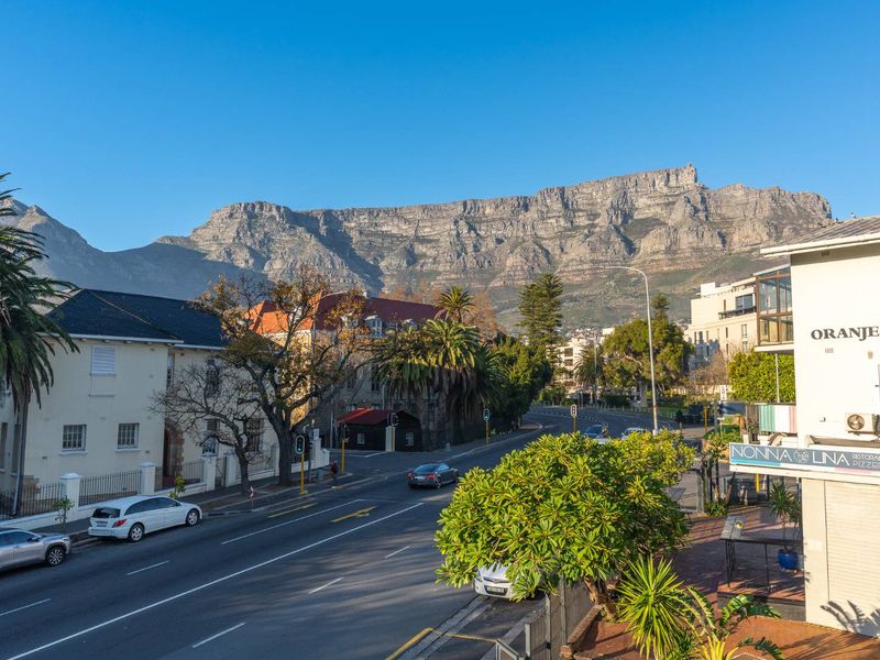 Prime City Investment with exceptional views and Airbnb Potential - Photo 3