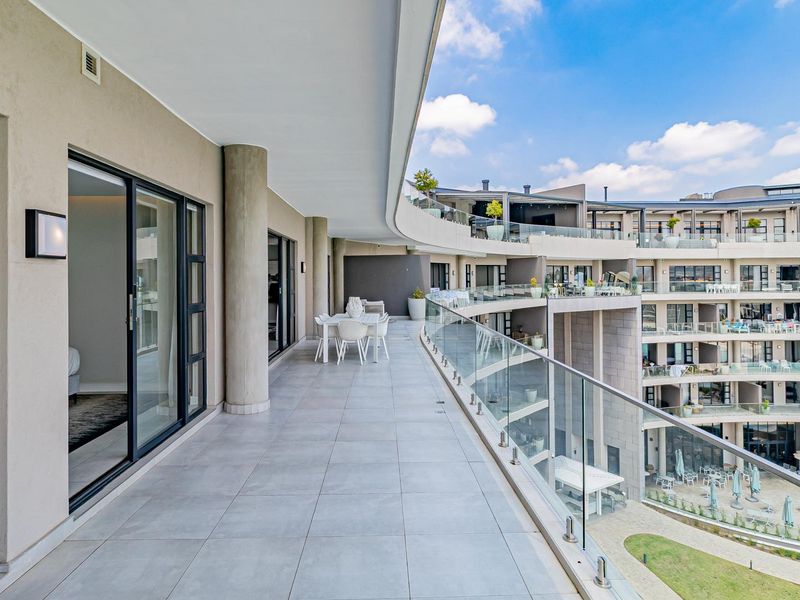 3 Bedroom Apartment for Sale in Waterfall - Photo 2