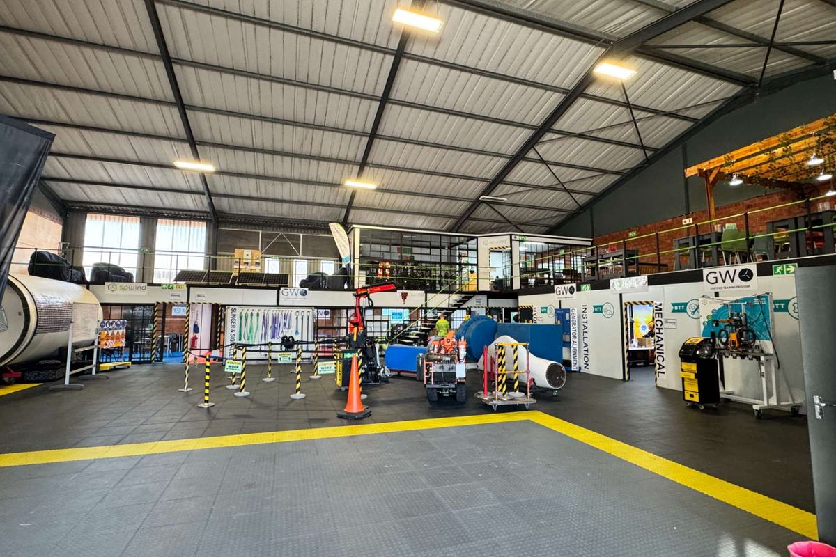 Planning ahead? Warehouse available from 1 Feb 2027! - Photo 2