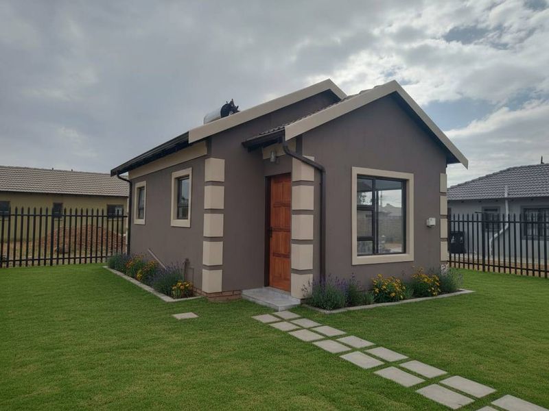 Off-Plan Homes in Selcourt, Springs - Photo 1