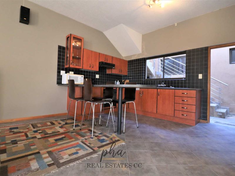 3 Bedroom Townhouse For Sale - Longbeach - Photo 2
