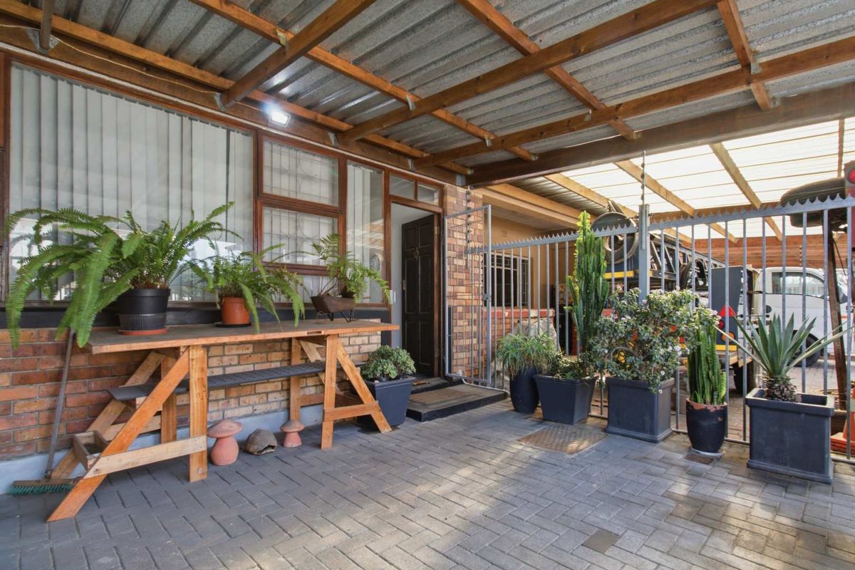 INVESTMENT BUYERS ONLY – URGENT SALE - Photo 3