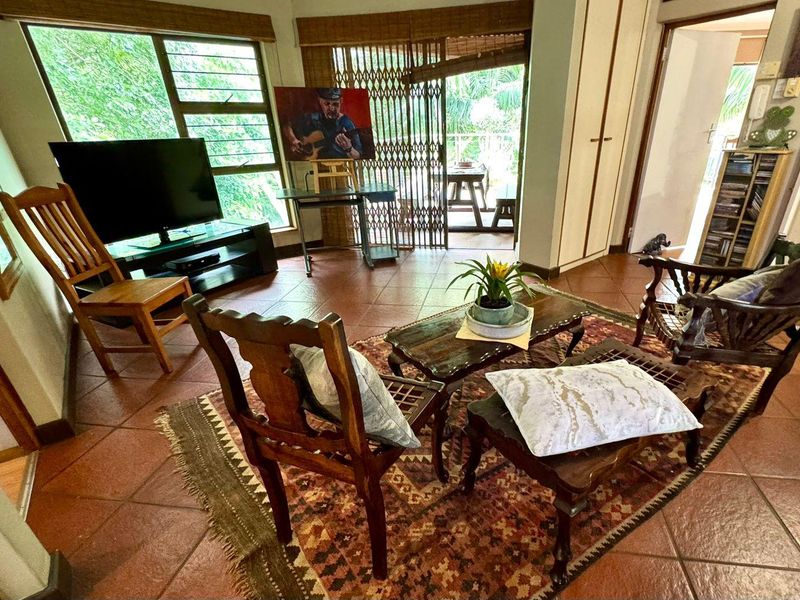 Spacious 4-Bedroom Family Home with Pool in Meer En See - Photo 7