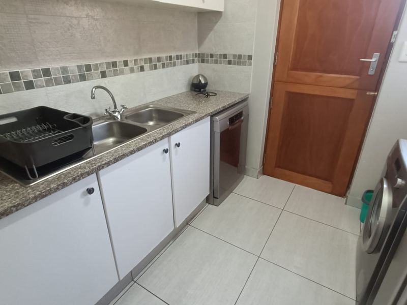 THIS BEAUTIFUL MODERN PROPERTY IS FOR SALE IN A SECURE ESTATE!!! - Photo 7