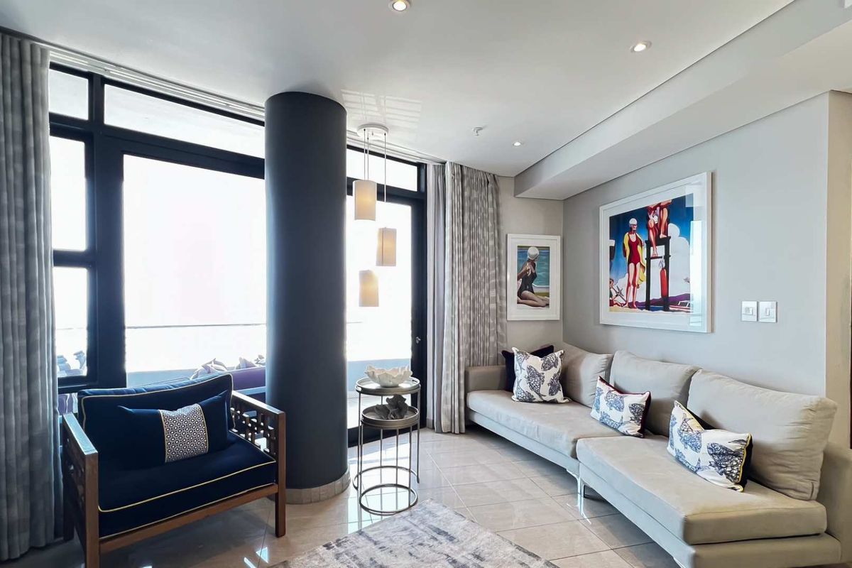 2 BEDROOM | 2 BATHROOM APARTMENT - Photo 2