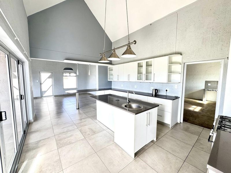 3 Bedroom House For Sale in Elisenheim - Photo 6