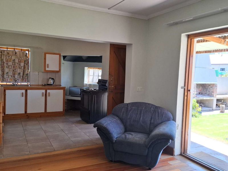 Charming Countryside Retreat with All the Town Conveniences - Photo 6