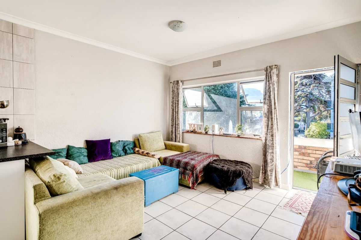 Dual-Living Flexibility Or A True Investment Gem! - Photo 3