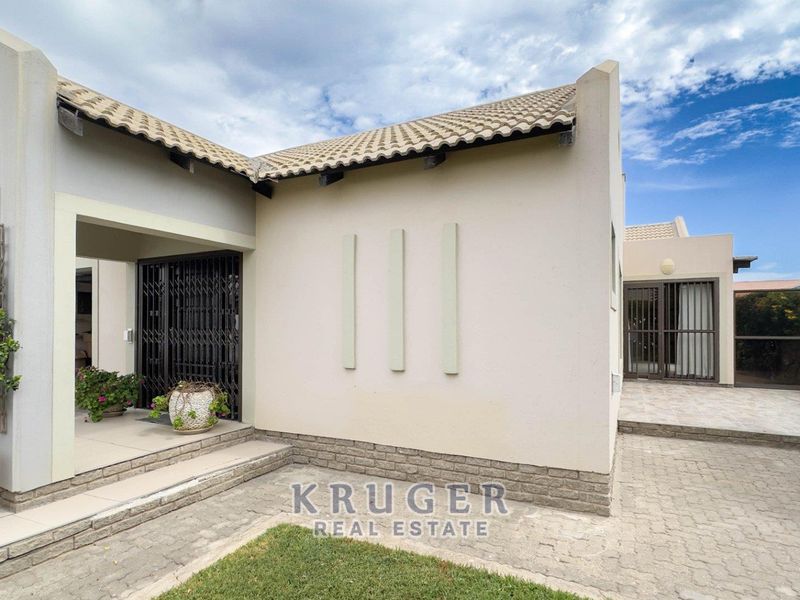 3-BEDROOM HOUSE FOR SALE IN SWAKOPMUND – EXTENSION 15 - Photo 3