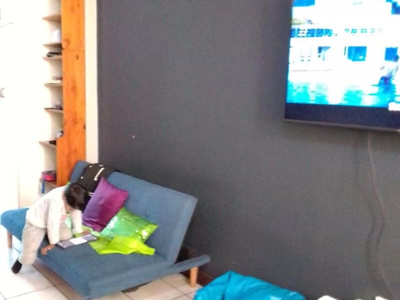 Cozy 2 BED IN SYMHURST GERMISTON - Photo 10