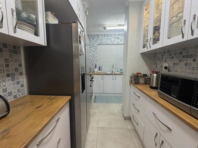 3 Bedroom Townhouse for sale in Klein Windhoek - Photo 7