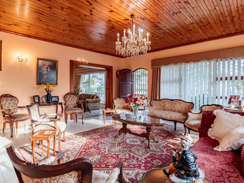 Immaculate Family Home in Westering with Pool, Garden & Ample Space! - Photo 10