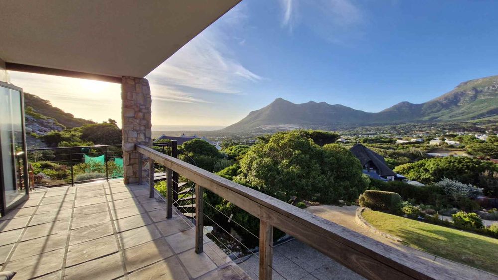 Magnificent mountain and ocean views from your patio