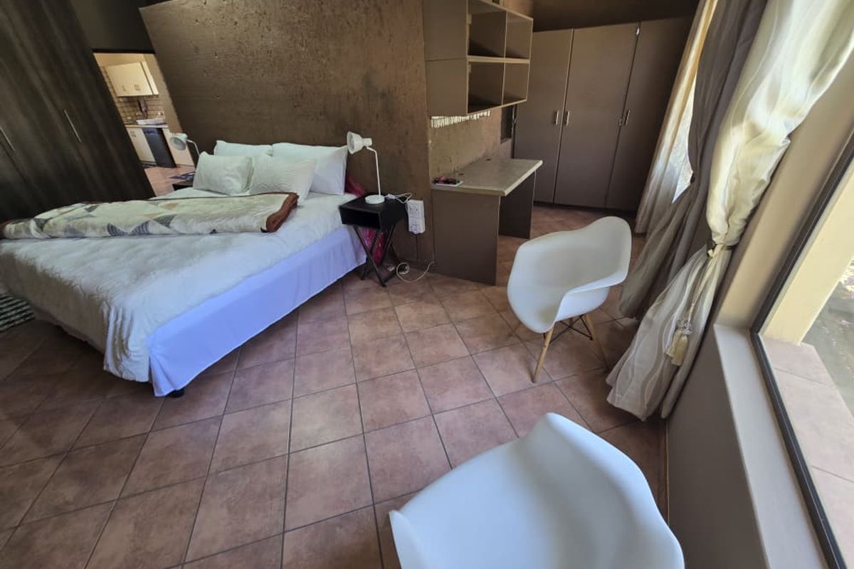 Need extra space? - Photo 2