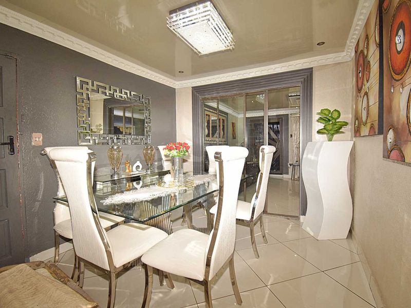 Modern 3 Bedroom, 2 Bathroom Home in Dawn Park - Photo 8