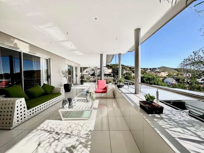 4 Bedroom House To Rent In Ludwigsdorf - Photo 4