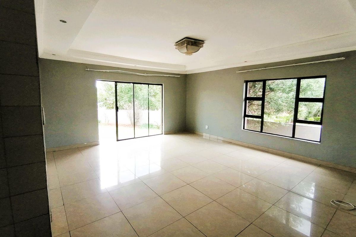 5 Bedroom | 4 Bathroom Home – Security Estate Living - Photo 2