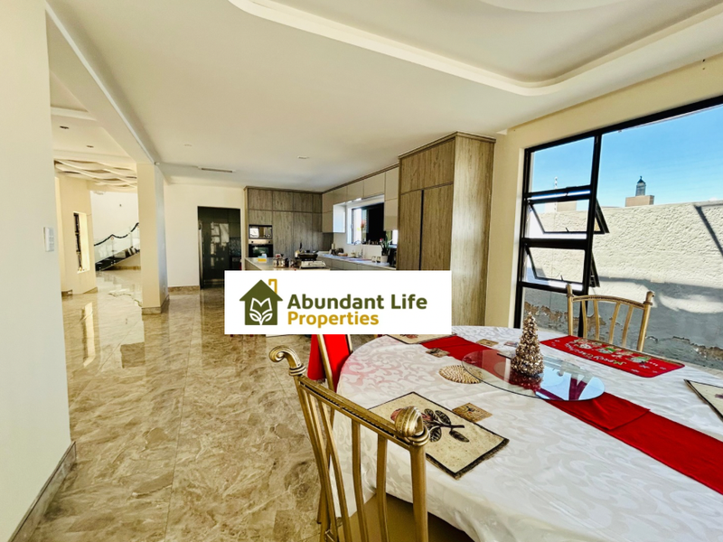 Double-Storey Family Home For SALE! - Photo 5