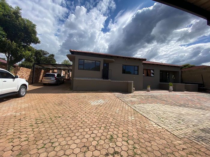 Property #2379473, Apartment Rental Monthly in Florida