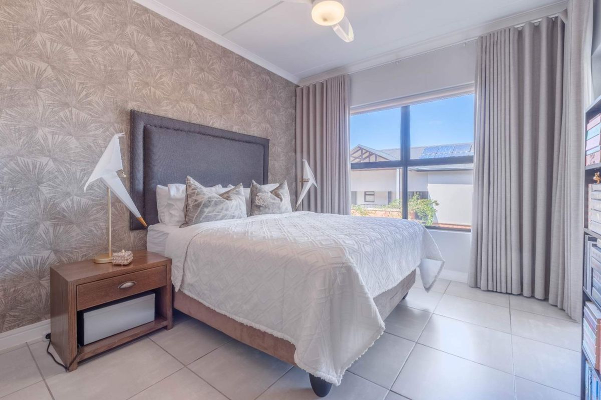 Stylish 3 Bedroom Apartment in Ballito - Photo 4