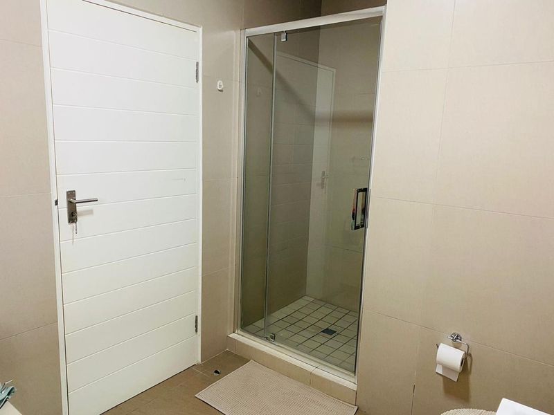 2Beds, 2Baths ground floor available for rent - Photo 10