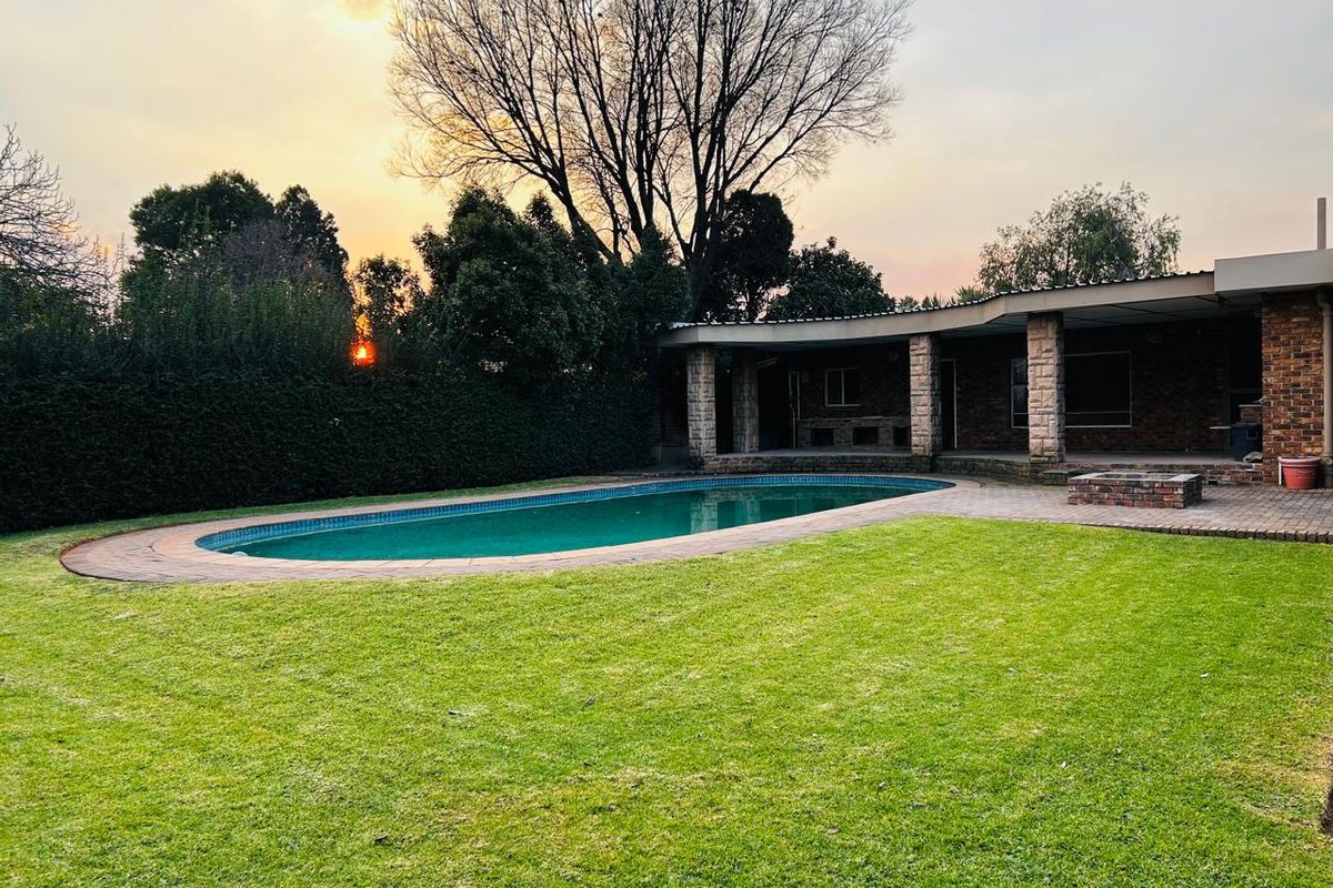 Spacious family home - Photo 2