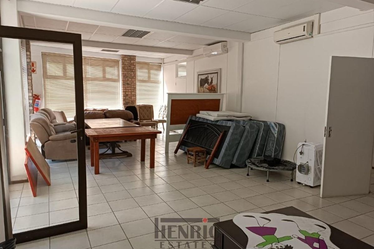 OFFICE SPACE NEAR COTTAGE HOSPITAL - Photo 4