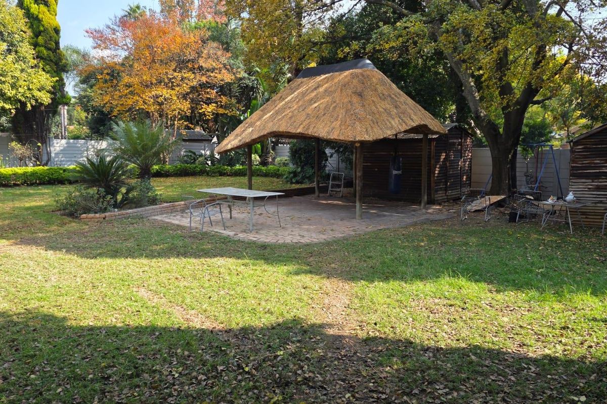 Recently Renovated Immaculate Home for Sale in Garsfontein - Photo 3
