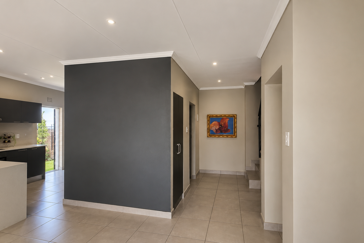 Modern 3-Bedroom Home in a Secure Estate – Full Title Ownership - Photo 5