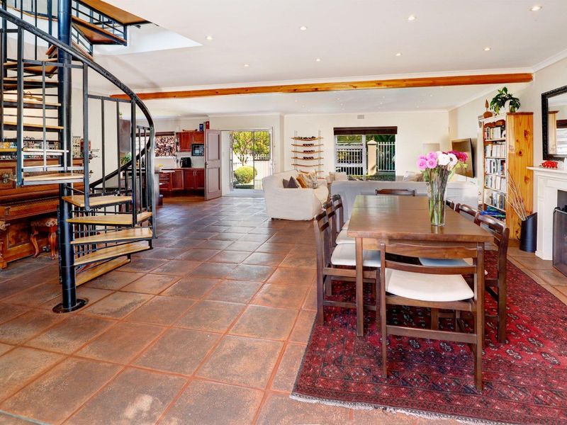 Quaint Characterful Home in Sought-After Street! - Photo 8