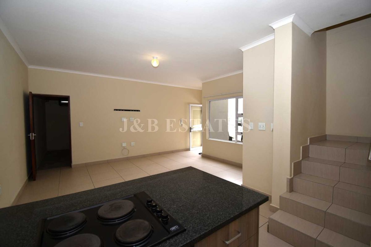 Charming duplex townhouse for sale - Photo 4