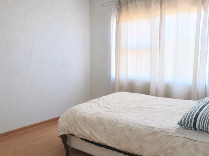 Neat Apartment - Photo 6