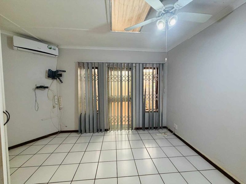 Hendra - Spacious Cottage in Glen Hills with Incredible Extra's - Photo 6