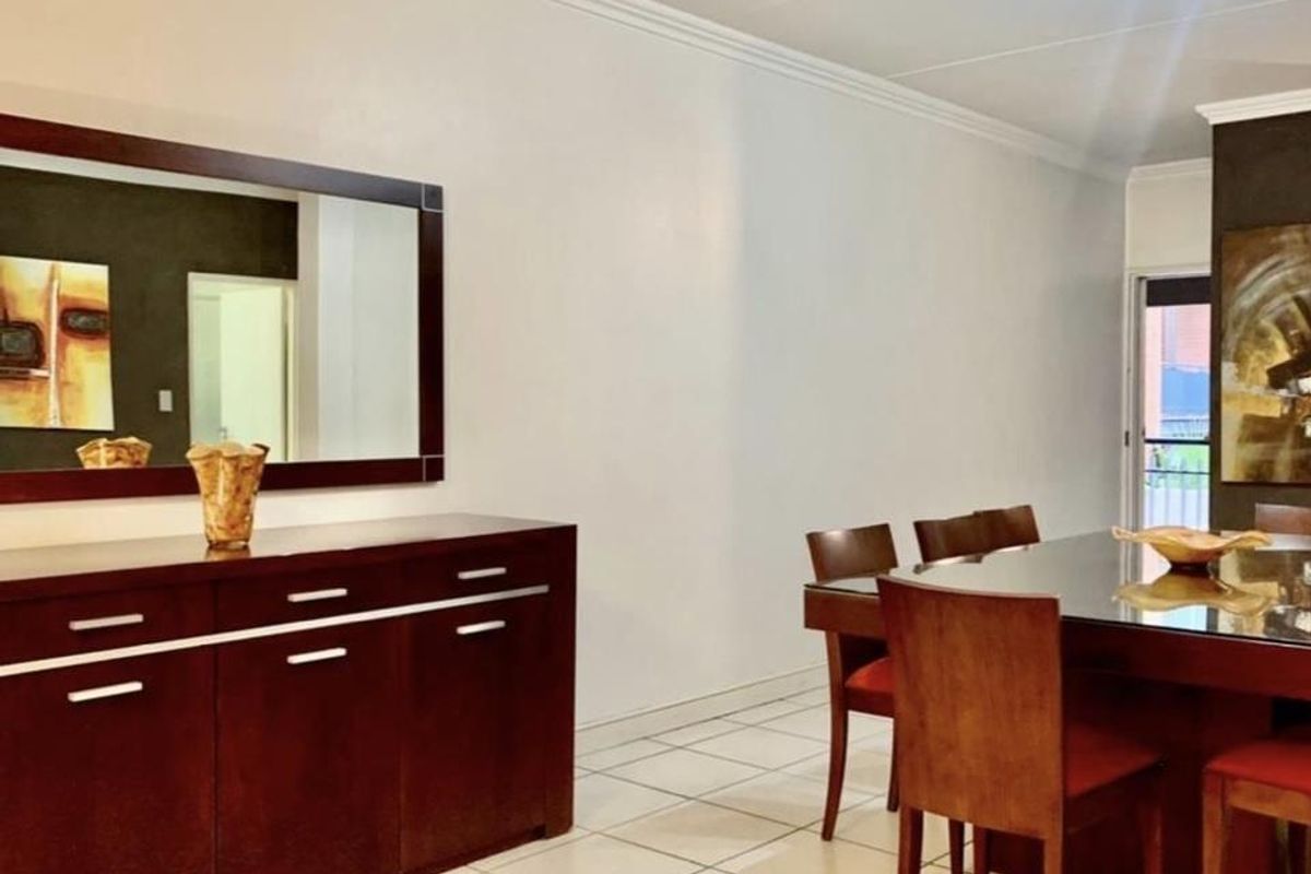 SPACIOUS  EXECUTIVE 2 BED 2 BATH FULLY FURNISHED TOWNHOUSE MORNINGSIDE - Photo 3