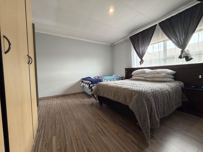 Step into a space that feels like home from the very first moment. - Photo 7