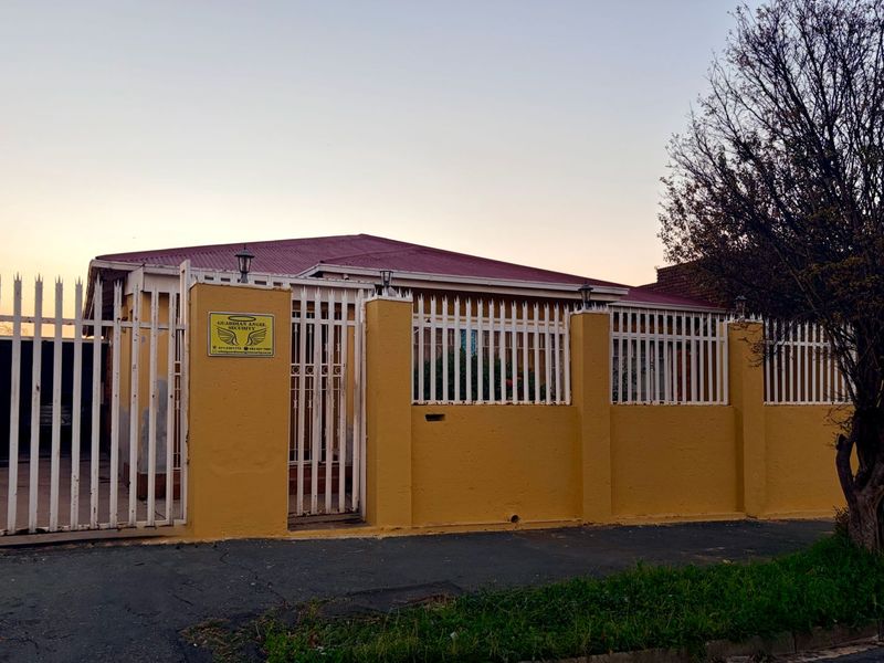 3 bedroom House for Sale R1295000 - Photo 2