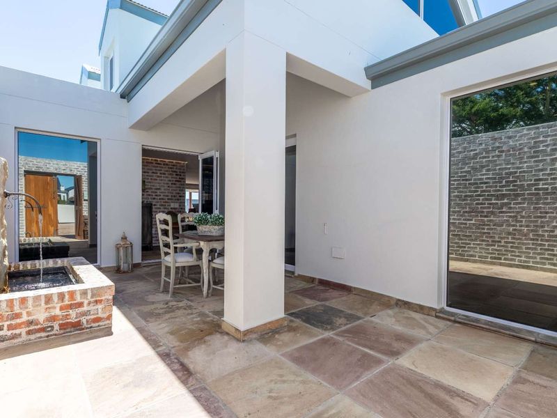 Secure and Luxurious Coastal Living - Photo 6
