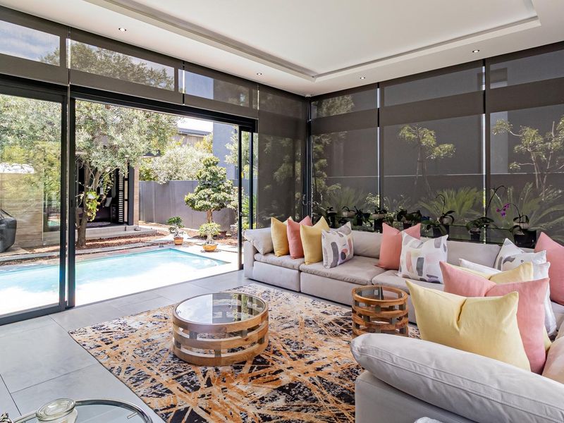 Immaculate 3-Bedroom Single-Storey in Steyn City - Photo 5