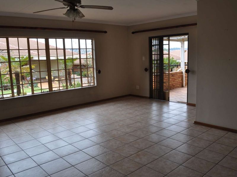 SPECIOUS HOME FOR SALE IN RENAISSANCE RETIRMENT VILLAGE - Photo 2