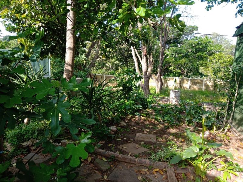 CHARM AND CHARACTER - Photo 9