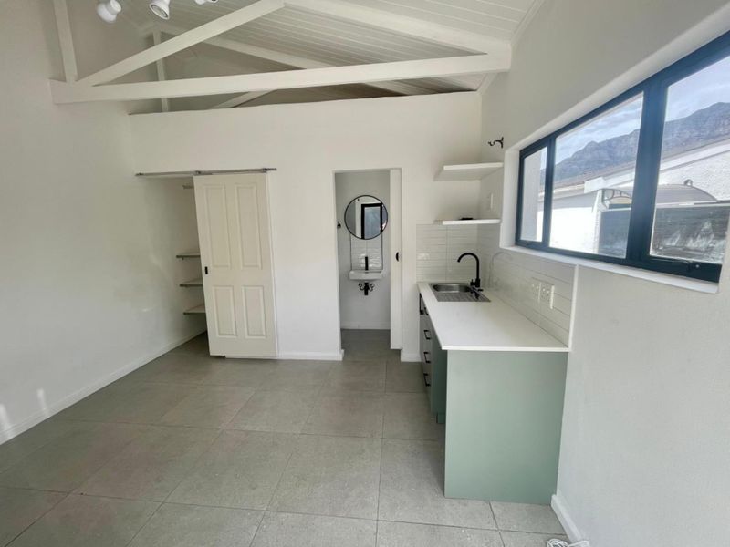 Bachelor Unit - Photo 4