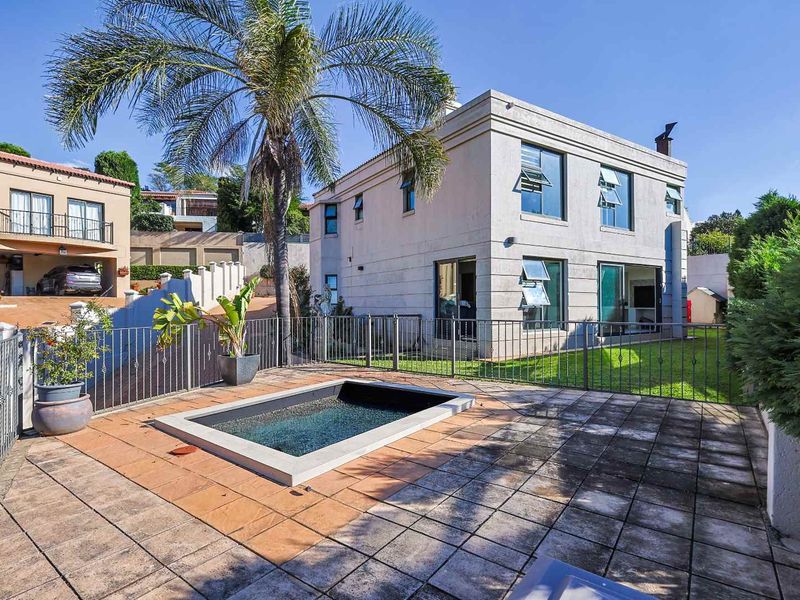 Elegant Family Living in the Heart of Waterkloof Ridge - Photo 3