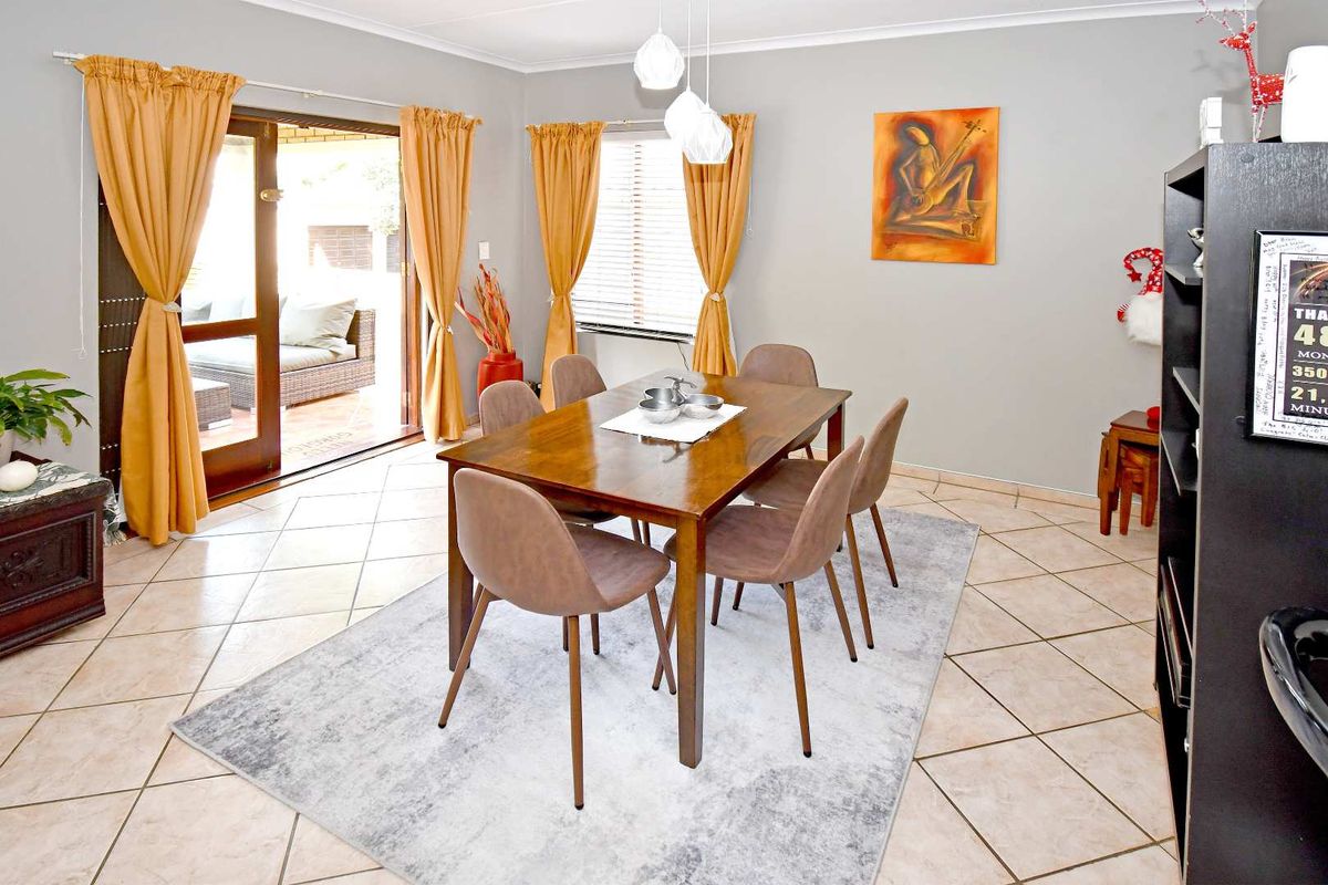 Modern Double-Storey Home in Secure Estate - Photo 4