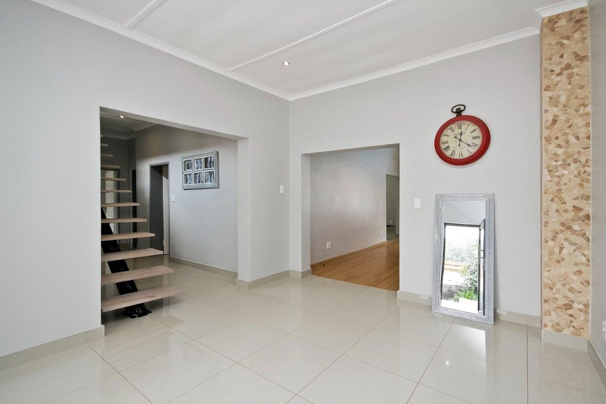 Timeless Charm Meets Modern Luxury! - Photo 2
