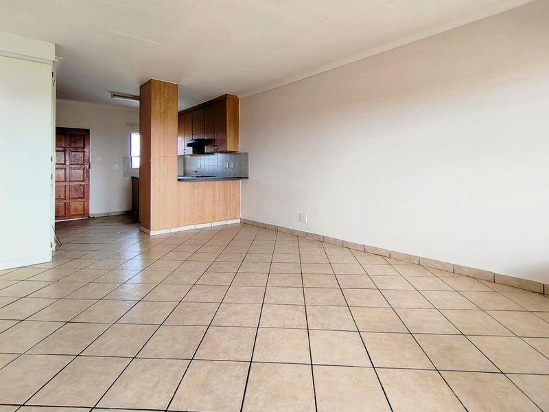 Perfect 2Bedroom 1st floor apartment! - Photo 5